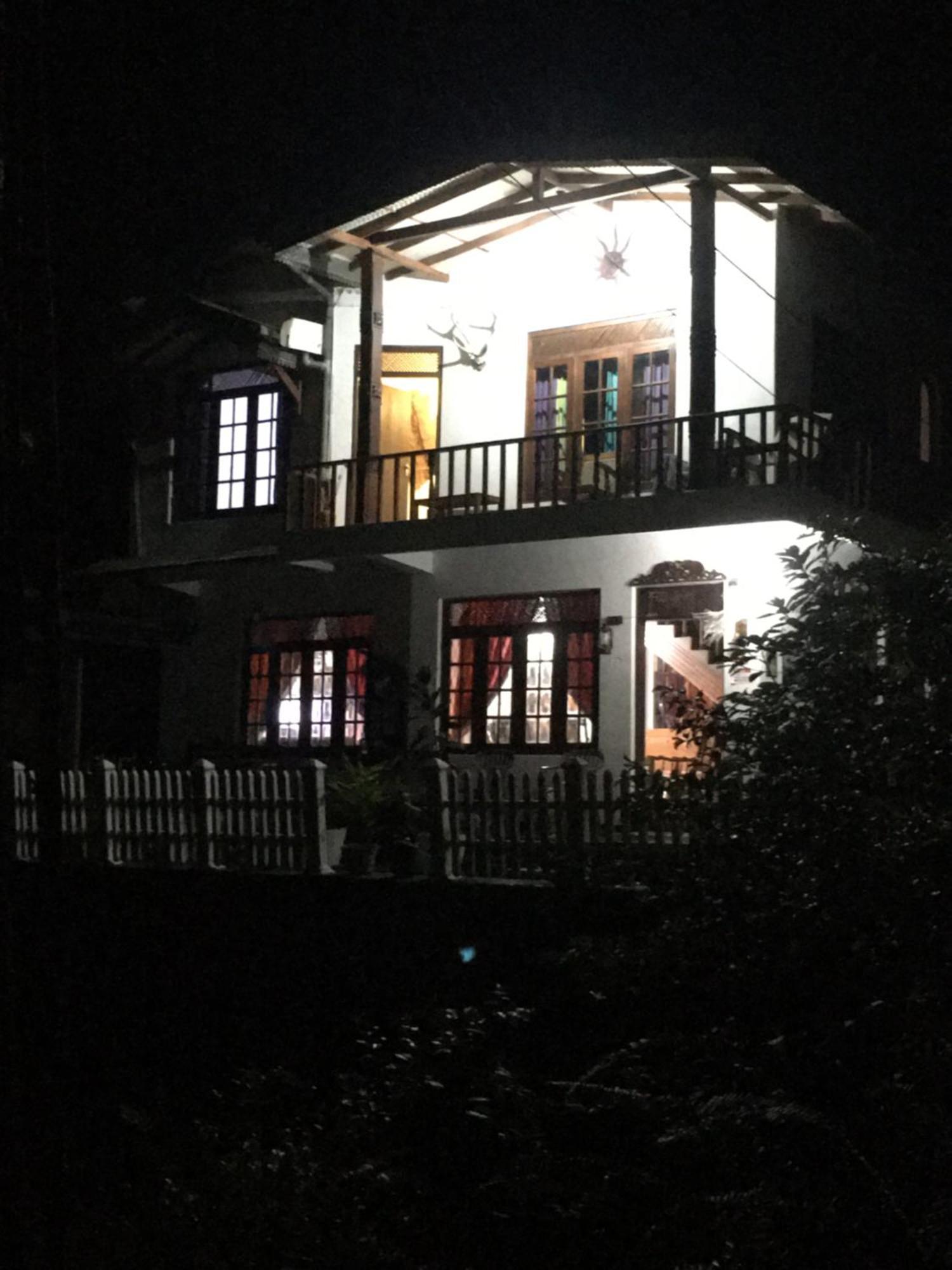 Villa25 Homestay Free Pick Up From The Centre Kandy Exterior foto